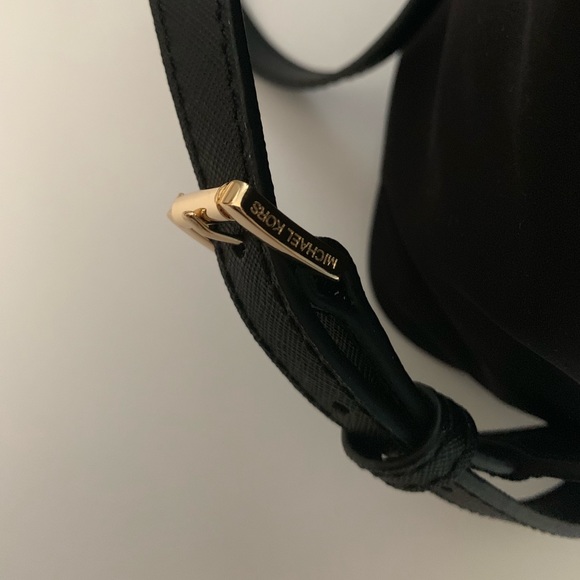 Michael Kors Bedford Zip Backpack - Black - Picture 5 of 8